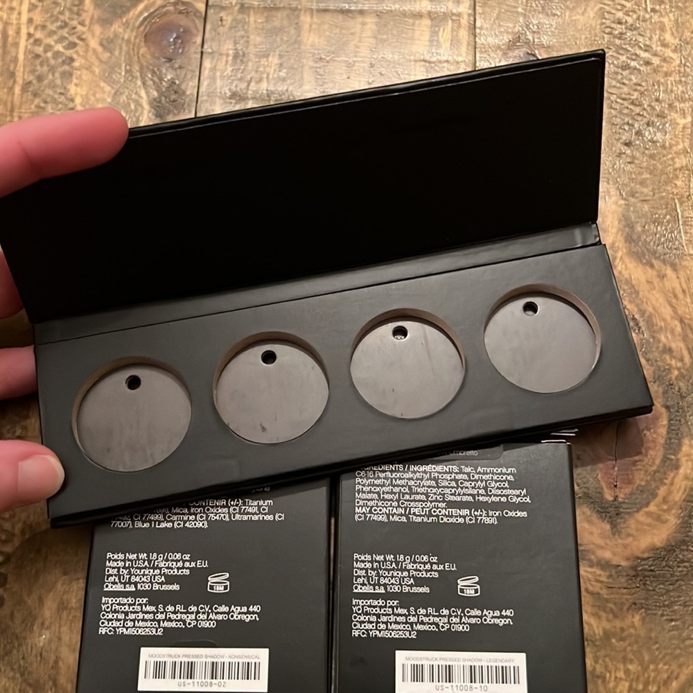 Eye makeup bundle - Picture 7 of 7